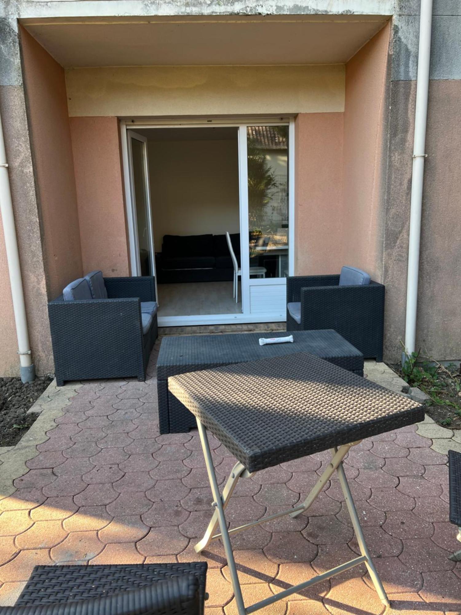Avec Place De Parking Prive Et Jardin Apartment